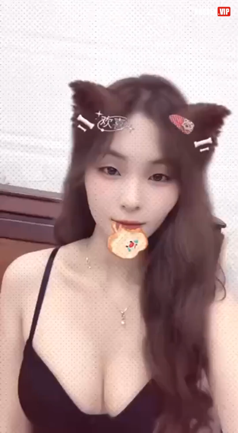 Cặp đôi vợ chồng địt nhau - sex clip